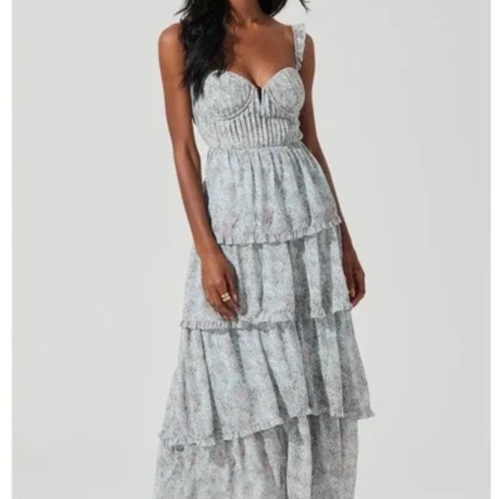 ASTR The Label Women's Flutter Strap Floral Tiered Maxi Dress Size Small